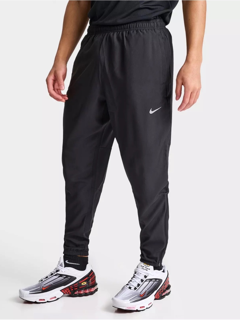 Nike Men's Challenger Dri-FIT Woven Running Pants in Black Sz S